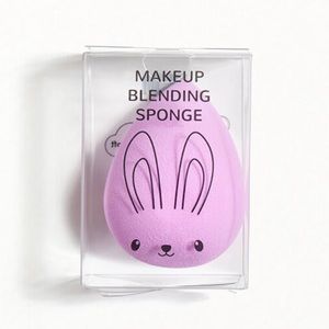 M2Ü NYC Makeup Blending Sponge in Lavender Rabbit